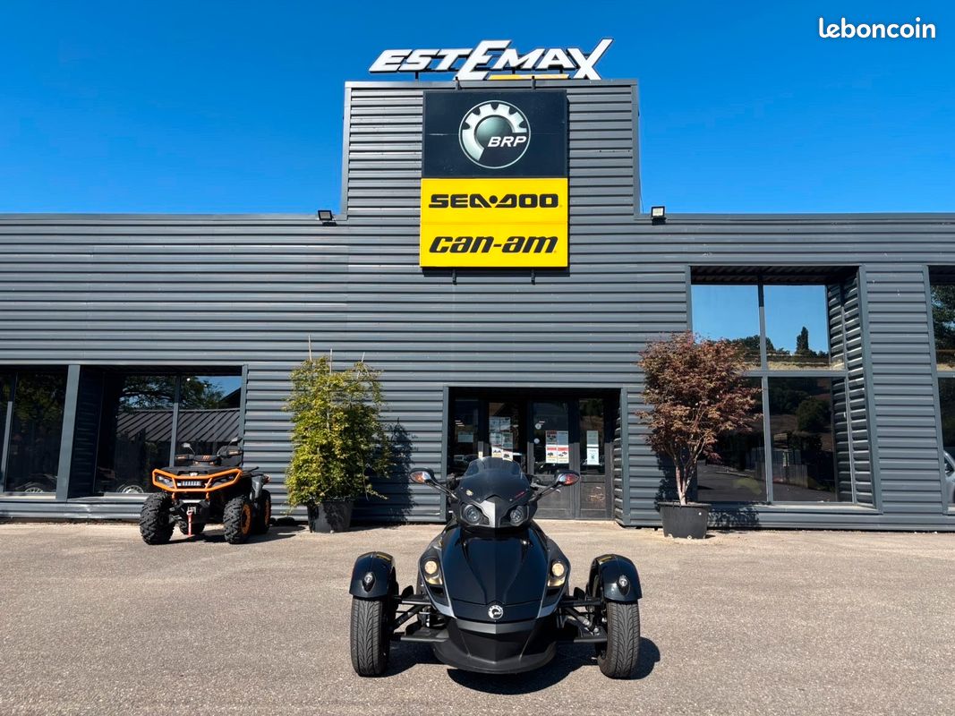 Can am spyder rs